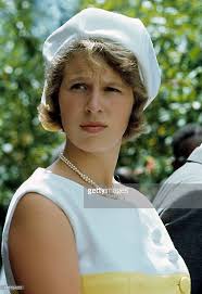 Scopri idee 490 idee su Anna Windsor in questa bacheca Pinterest