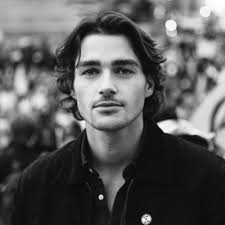 Bori Tóth (@Borcsa92)