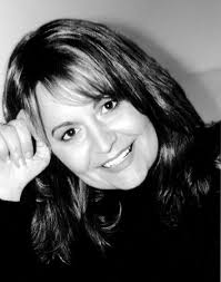 Suzanne Hansen's Instagram, Twitter & Facebook