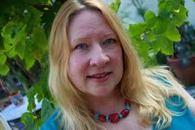 Confessions of an Amber Spirits Non-Lover