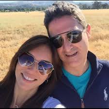 Feliz cumple amor mío ❤! Qué rico que podemos celebrar juntos otro año más  de vida 😍. Que este sea otro año repleto de alegrías y bendiciones para  ti. Te amo! Happy