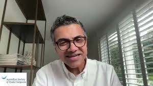 Justin Perron's Instagram, Twitter & Facebook