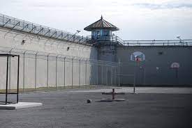 Mental health courts are courts set up specifically to adjudicate only those cases in which a person with a mental illness has been charged with a crime. Incarcerated With Mental Illness How To Reduce The Number Of People With Mental Health Issues In