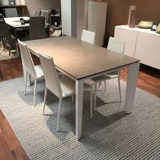 Nougat Ceramic With White Legs Delta Table Tavolo