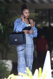 If that wasn't exciting enough, it turns out that their family is expanding. Little Mix S Leigh Anne Pinnock And Jade Thirwall Enjoy Brunch In La Daily Mail Online