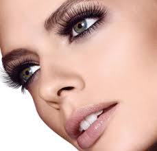 The Huda Beauty Fake Eyelashes Review [2019 Update]