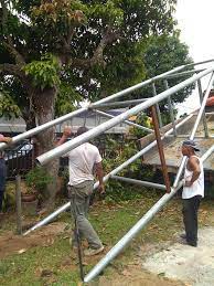 Tangki air ini biasanya dibuatkan menara air atau dak beton di atas dapur untuk dialirkan ke dalam rumah menggunakan pipa air. Menara Tangki Air Besi Kami Haziqah Construction Facebook