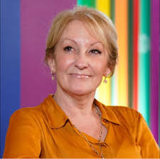 Carolina Cosse updated their profile picture.