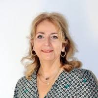 Carole Metzger's Instagram, Twitter & Facebook