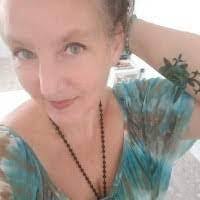 Sheryl Flint's Instagram, Twitter & Facebook