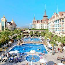 Sprawdź jakie są atrakcje w hotelu i jakie jego zalety docenili. Hotel Crown Palace Side Turcja Wczasy Opinie Itaka