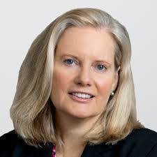 Evelyn Holland's Instagram, Twitter & Facebook