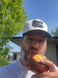 Happy Birthday to our very own, Bo Durham!! He is a wonderful pastry chef,  incredible leader, dog lover, talented singer, and by far the sassiest in  the kitchen👑