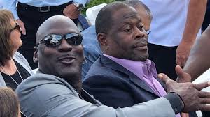 Michael Jordan vs Patrick Ewing began WAY before the NBA!": A little  throwback to the Bulls and Knicks legends in the golden era of college  basketball