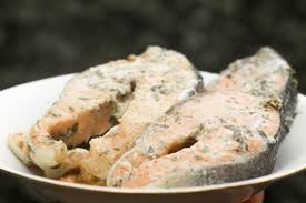10 Recettes Pour Manger Leger Tout En Gardant Le Sourire Diaporama 750 Grammes Cocotte Minute Manger Leger Recette Saumon