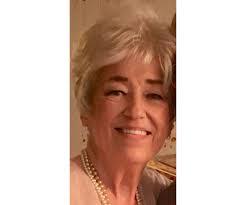 Betty Dew's Instagram, Twitter & Facebook