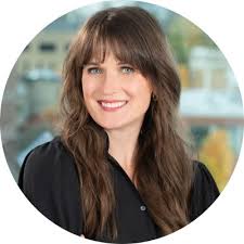 Derek Smith Leads Airbnb's Legal Team to Harmony