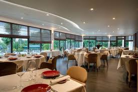 Chateau Mont Joly Restaurant Gastronomique Jura Dole Etoile Michelin