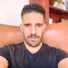 Zak Chaib updated his profile picture.