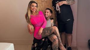 Andressa Urach se emociona ao gravar pornô com cadeirante: Sonho