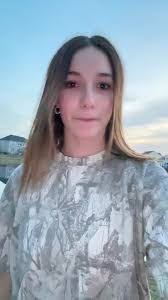 Kristen Stringfellow's Instagram, Twitter & Facebook