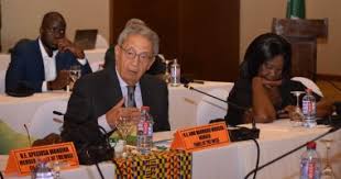 سنجري خلال هذه الزيارة عددا من اللقاءات لبحث قضايا ثنائية لتعزيز العلاقات الاقتصادية والتجارية ونوغل في آليات التهدئة حيال غزة واعادة بناء القطاع تحت اشراف دولي. Ø¢Ø®Ø± ØªÙØ§ØµÙŠÙ„ Ø§Ù„Ø­Ø§Ù„Ø© Ø§Ù„ØµØ­ÙŠØ© Ù„Ø¹Ù…Ø±Ùˆ Ù…ÙˆØ³Ù‰ Ù…Ø³ØªÙ‚Ø± ØµØ­ÙŠØ§ ÙˆÙ„Ù… ÙŠØºØ§Ø¯Ø± Ø§Ù„Ù…Ø³ØªØ´ÙÙ‰ Ø§Ù„Ø¥Ø®Ø¨Ø§Ø±ÙŠØ©