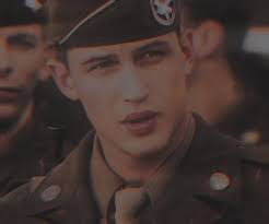 Tom Hardy anyone? Fake everything. . . . . . . . . . . . . #tomhardy #...