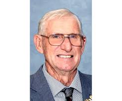 Kenneth Wolf Obituary (1935