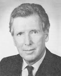 Arthur Erickson's Instagram, Twitter & Facebook