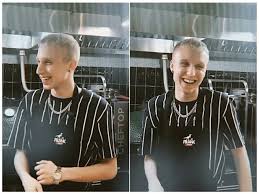 наш корабль идет ко дну помоги мне я утону Pin Ot Polzovatelya Sᴏᴘʜɪᴇ Na Doske T Fest Znamenitosti Malchiki Pricheski