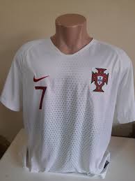 Nova camisa da argentina, camisa da seleção chilena e nova camisa do liverpool com a nike. Camisa De Futebol Da Selecao Portugal Branca Usado Mebuscar Brasil