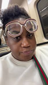 ATLien for the weekend.when in Atlanta do as Atlanta does! #martariesco red