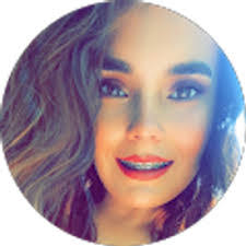 Suzi Armstrong's Instagram, Twitter & Facebook