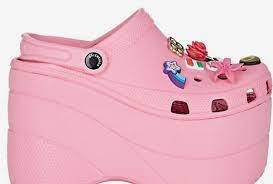 Les Chaussures Moches Sont La Pour Le Rester Mille
