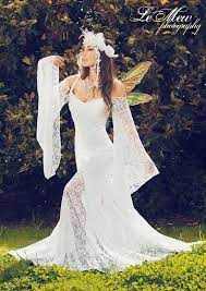 Renaissance Wedding Decorations Wedding Ideas Isabella Backless Beach Or Medieval We Medieval Wedding Dress Renaissance Wedding Dresses Renaissance Wedding
