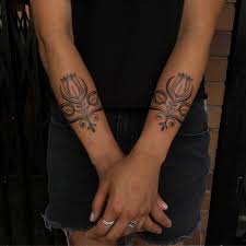 See more ideas about tattoos, body art tattoos, dope tattoos. 30 Beautiful Tattoos On Dark Skin Tattoodo