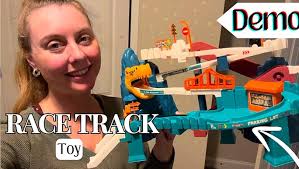 Amazon.com: TEMI Boys Dinosaur Race Track Playset, Kids Car Garage Parking  Adventure Toy with 10 Mini Cars, Educational Toy Ramp Playset for 3 4 5 7 8  Year Old Toddler Boys Preschool Girls : Toys & Games