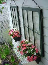 With or without the glass panes, vintage window frames can be used for a host of different diy projects and home decor ideas. Diy Decorating Ideas Using Old Windows