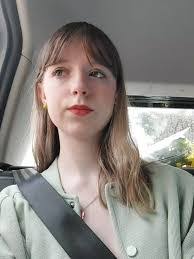 Ashley Sever's Instagram, Twitter & Facebook