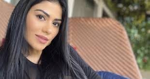 Angelica Cruz's Instagram, Twitter & Facebook