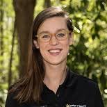 Amanda Dever's Instagram, Twitter & Facebook