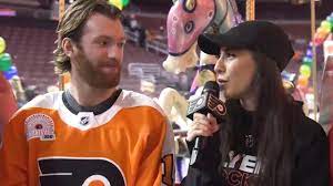 The ri editor takes you inside, revealing her secret spot for the best burger. 2017 Flyers Wives Carnival Nhl Com