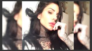 She has been featured on the cover of numerous publications. En Medio De Un Nuevo Romance Cande Tinelli Volvio Con Todo A Instagram Rosario3