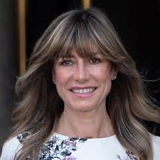 Los trabajos de Begoña Gómez y su nivel de estudios: experta en Marketing y  directora de másters en la Complutense