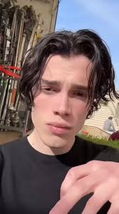 How Tall Is Simone Aka Biondo