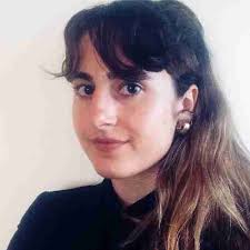 Loni Kaye's Instagram, Twitter & Facebook