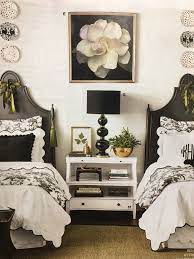 Pin By Sabrina Johns On Twin Beds Bedrooms Bedroom Decor Guest Bedroom Decor Farmhouse Guest Bedroom