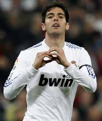 Kaká made his professional club debut at age 18 at são paulo fc in brazil in 2001. Pin On Love It