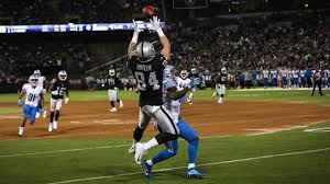 Paul Butler leaps to snag sideline catch in red zone