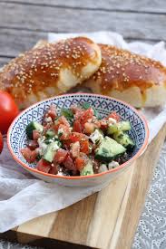 Rezept Pogaca Turkische Teigtaschen Mit Schafskase Lavendelblog In 2020 Teigtaschen Turkische Teigtaschen Osteuropaische Rezepte
